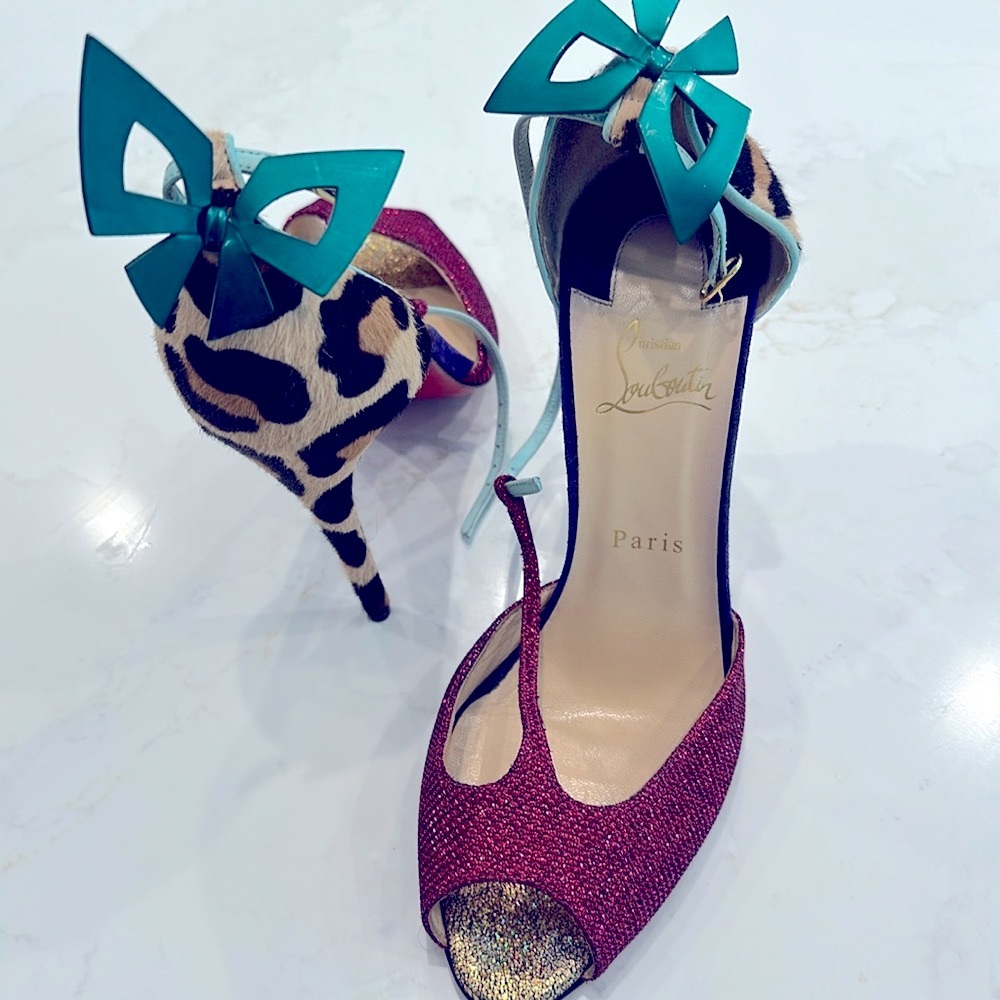 Authentic,trendy colors with a very wonderful leopard touch